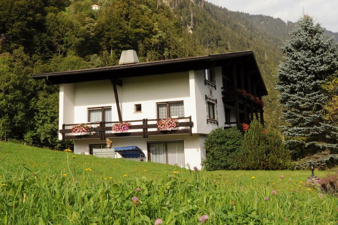 Haus Karin Bed & Breakfast Sankt Gallenkirch Exterior photo